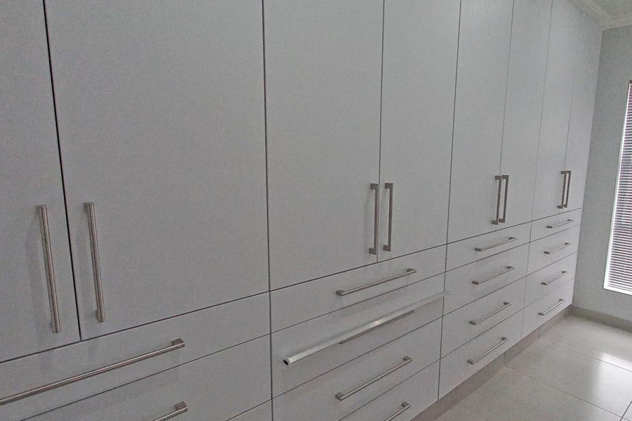 4 Bedroom Property for Sale in Monte Christo Western Cape